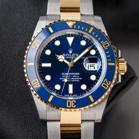 အနက္ rolex submariner